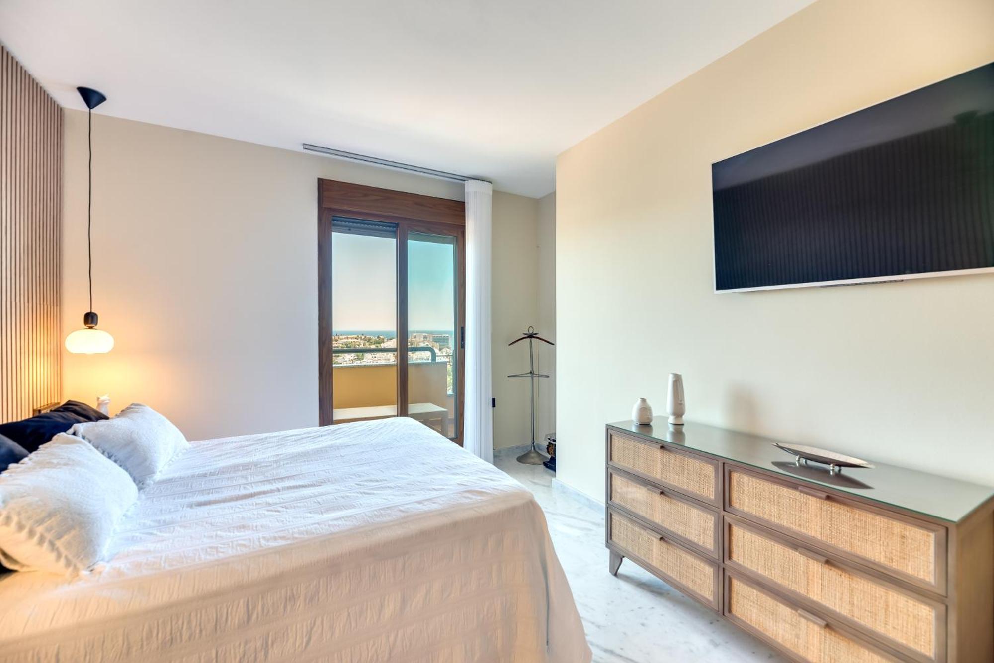 Апартаменты Luxury 4Bdr Penthouse With Sea Views Бенальмадена Экстерьер фото