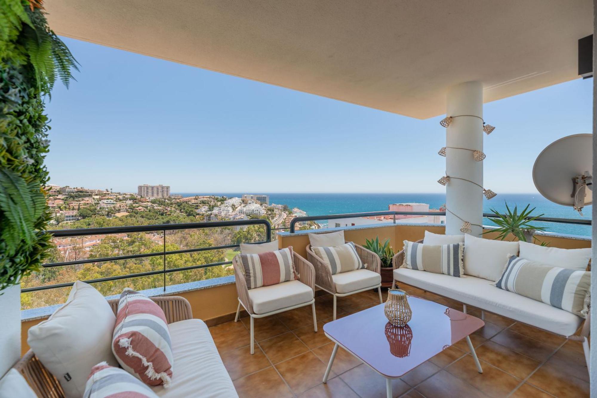 Апартаменты Luxury 4Bdr Penthouse With Sea Views Бенальмадена Экстерьер фото